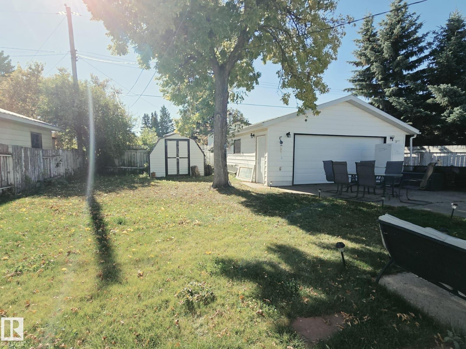 5807 51 Av Property Photo 29