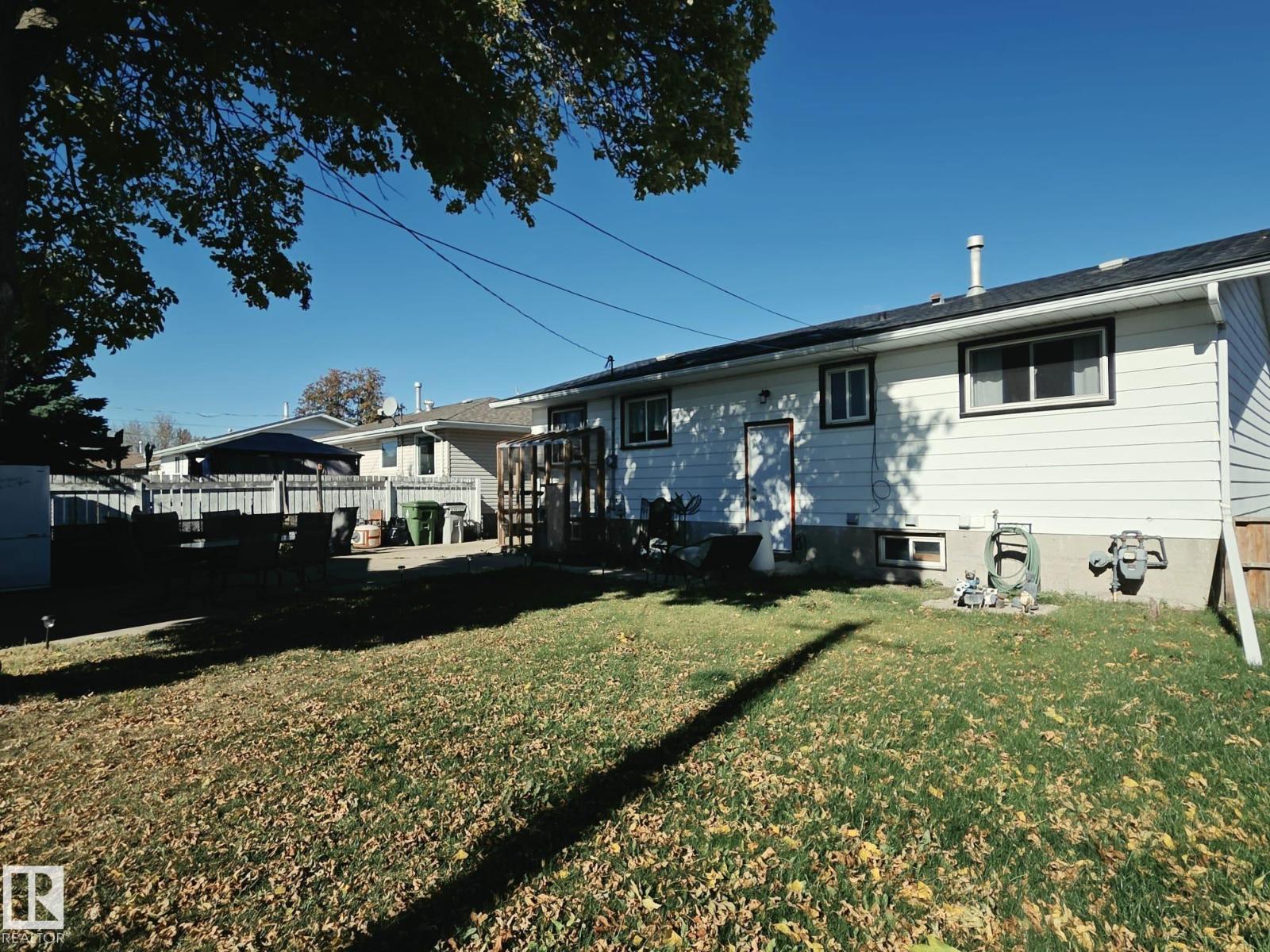 5807 51 Av Property Photo 30