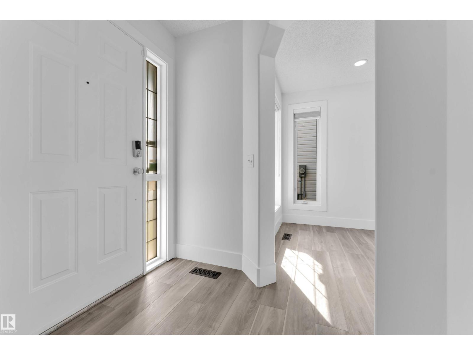 336 Wild Rose Wy Nw Property Photo 5