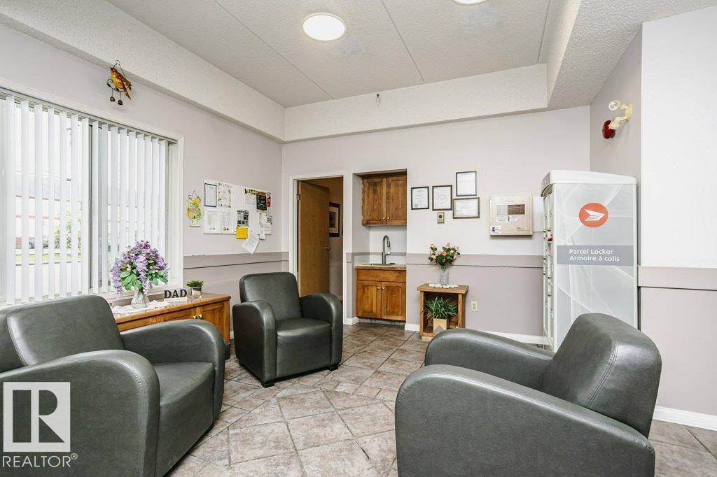 #207 4906 47 Av Property Photo 4