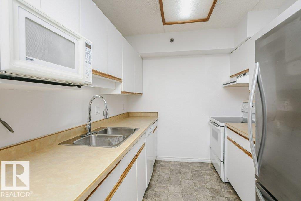 #207 4906 47 Av Property Photo 13