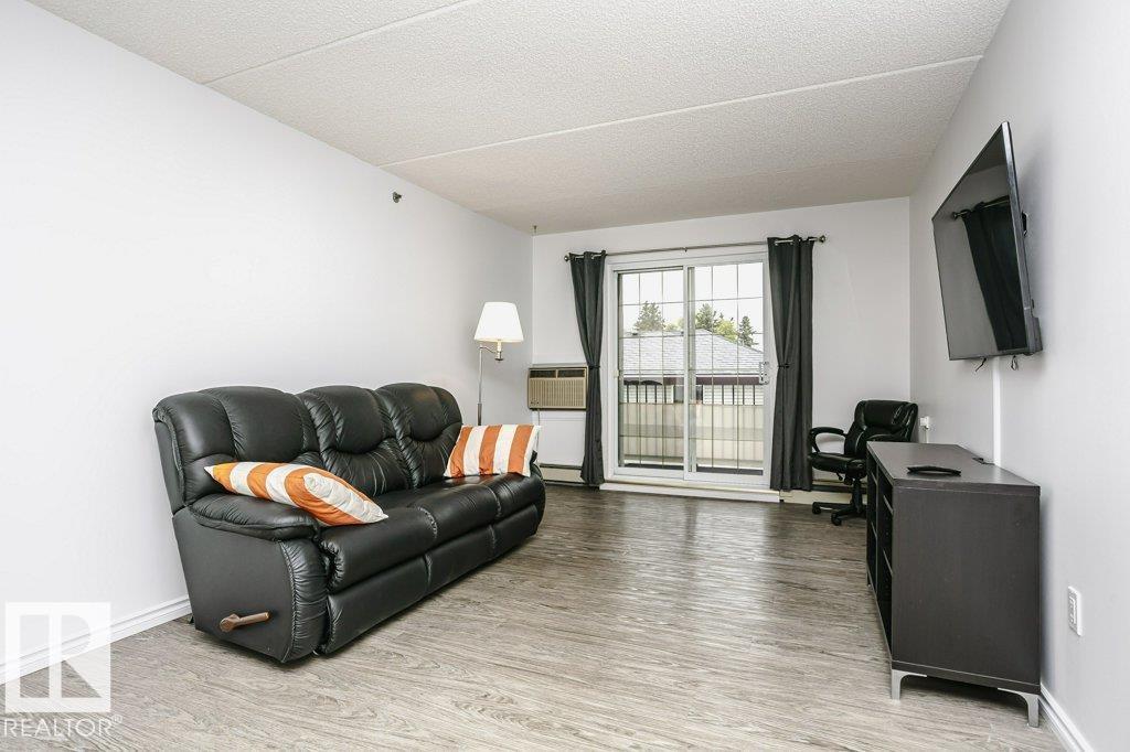 #207 4906 47 Av Property Photo 23