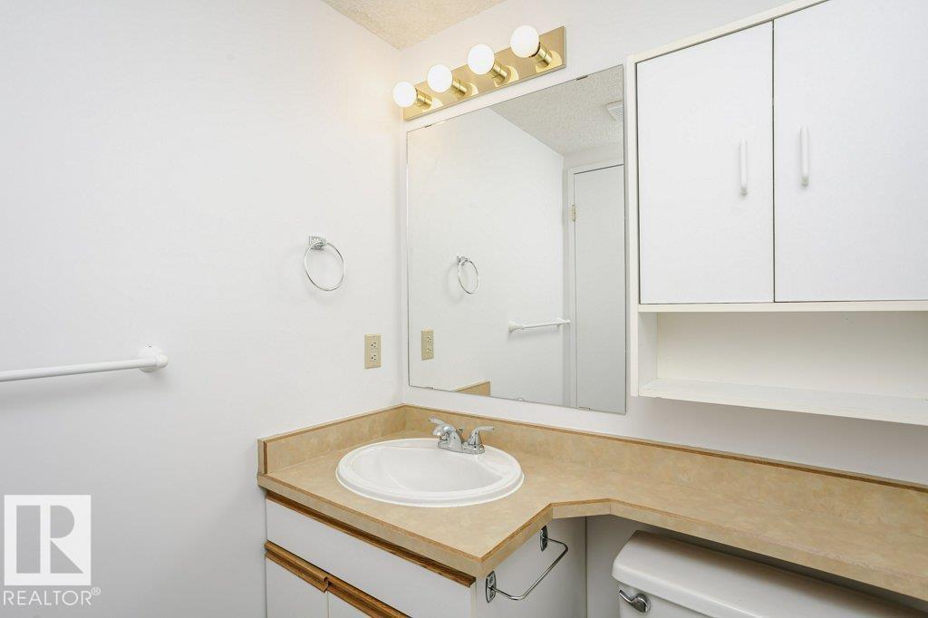 #207 4906 47 Av Property Photo 31