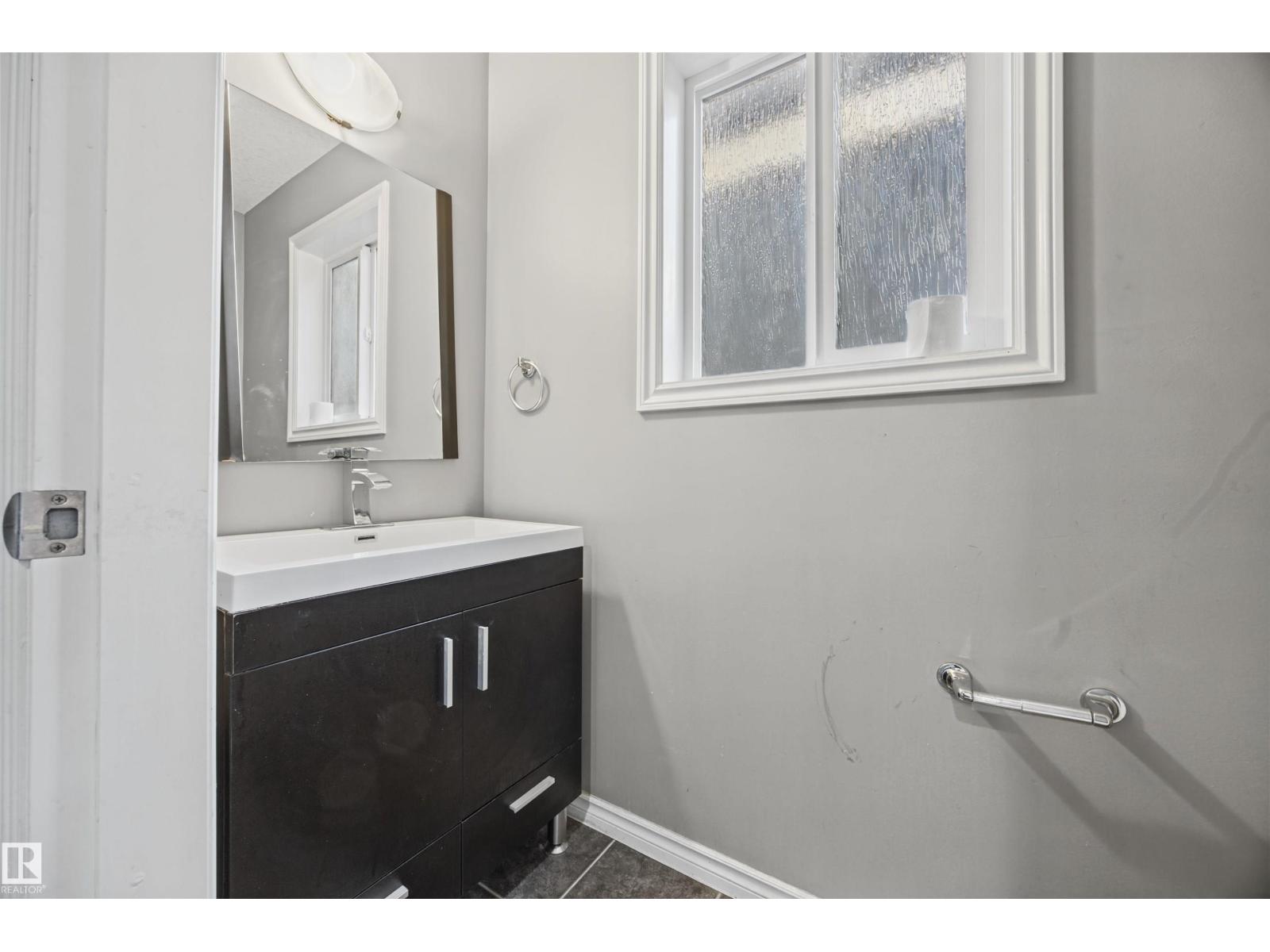 9626 106 Av Nw Property Photo 9