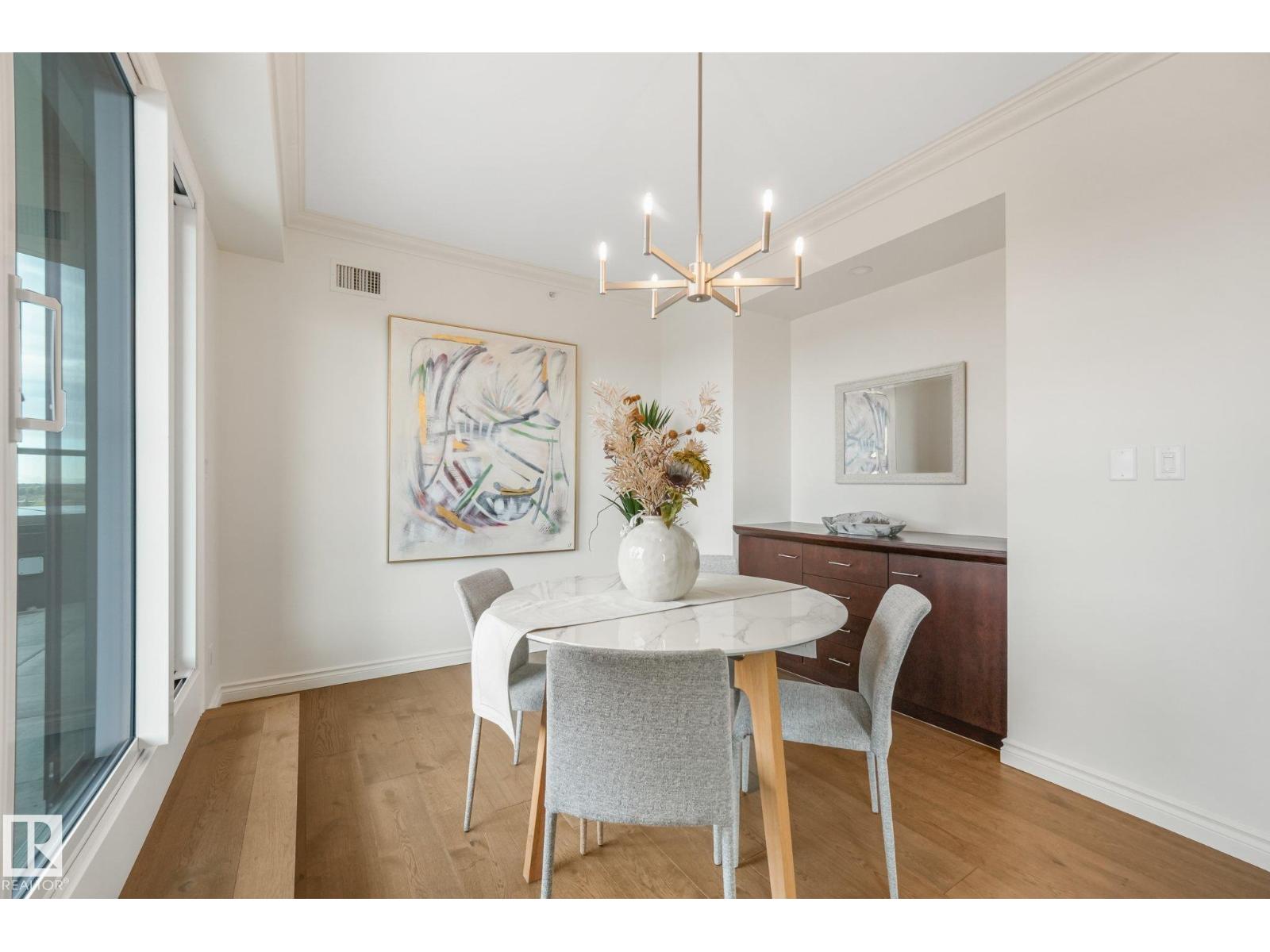 #902 10108 125 St Nw Property Photo 17