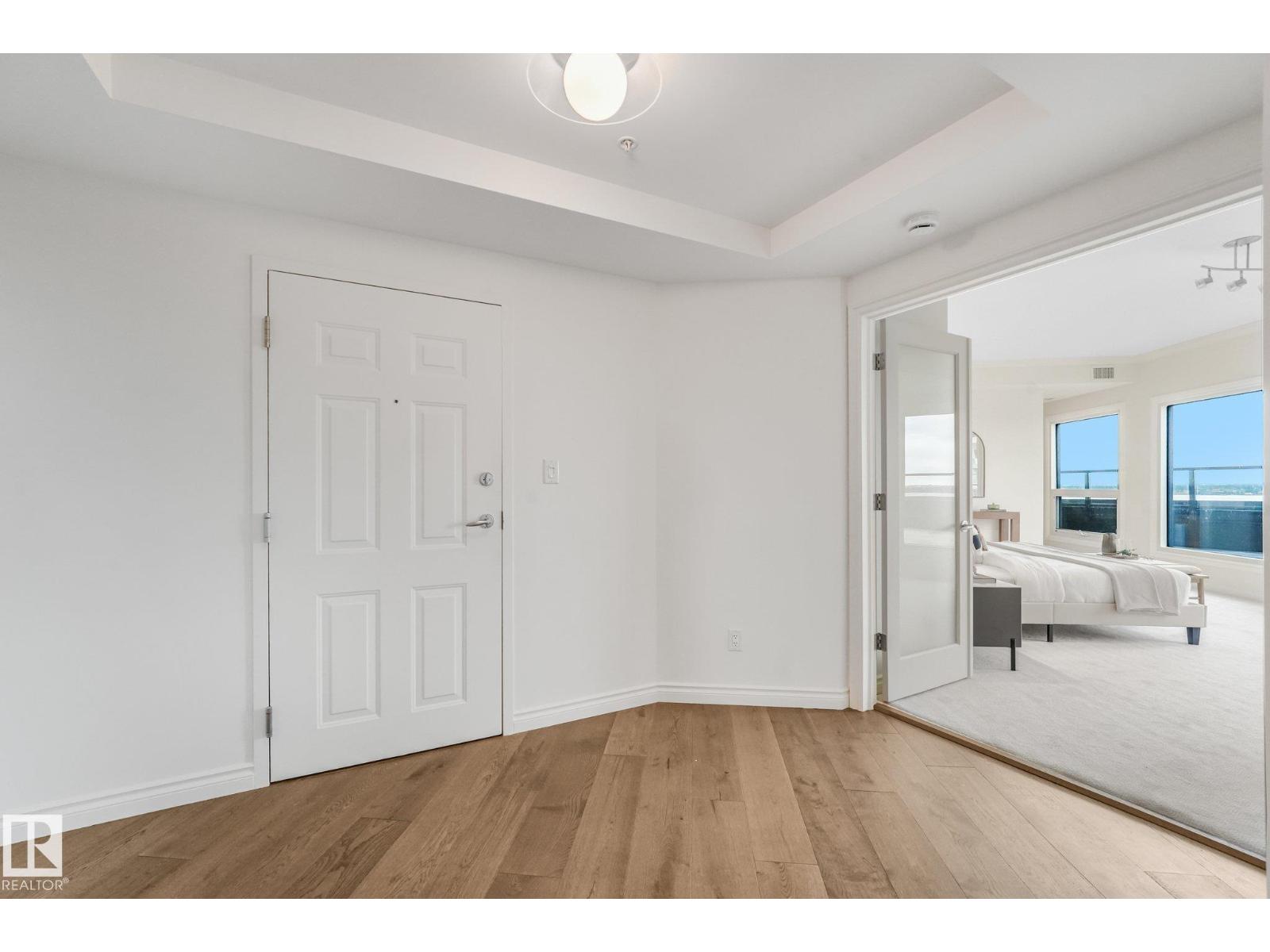 #902 10108 125 St Nw Property Photo 20