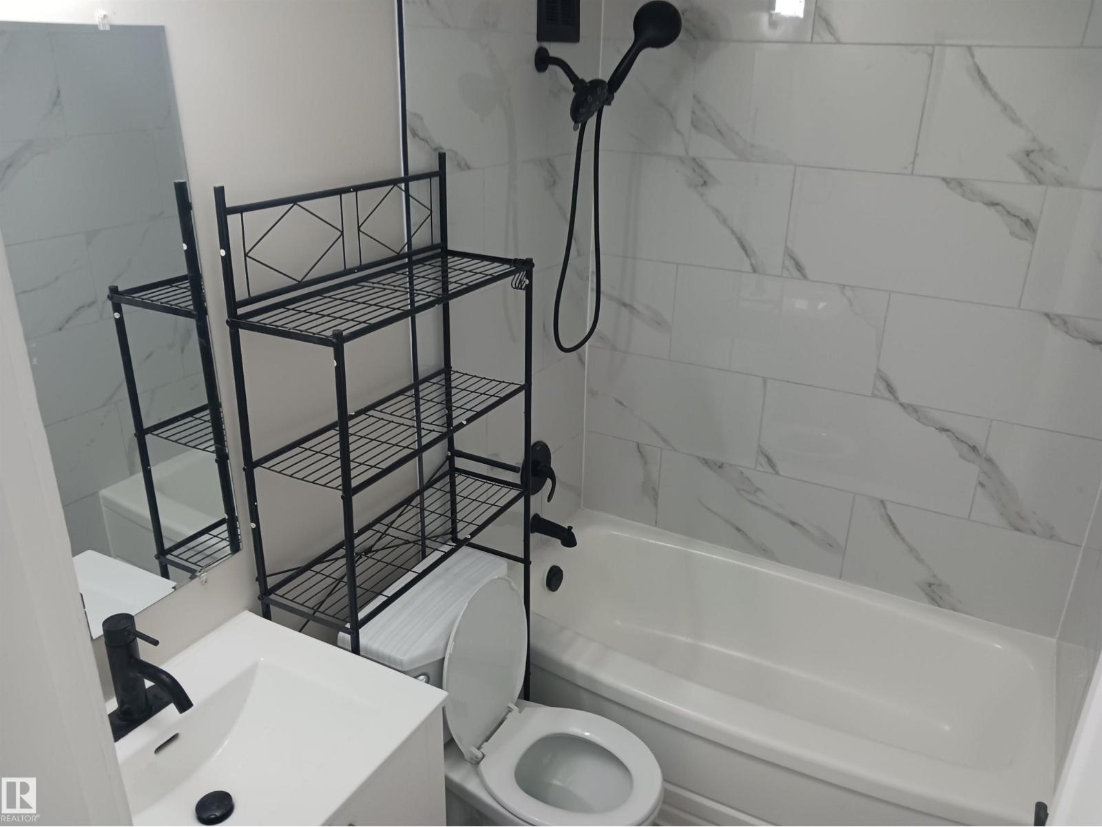 #2 10045 154 St Nw Property Photo 5