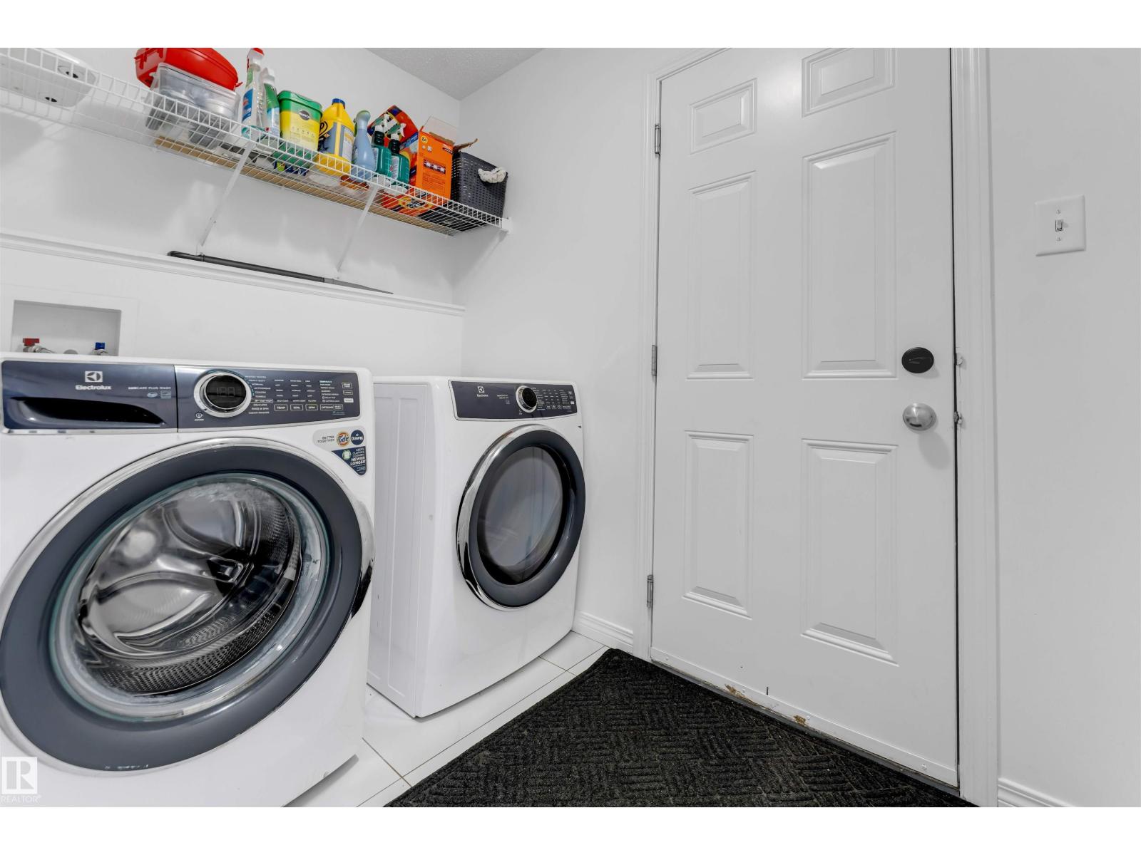 3908 166 Av Nw Property Photo 11