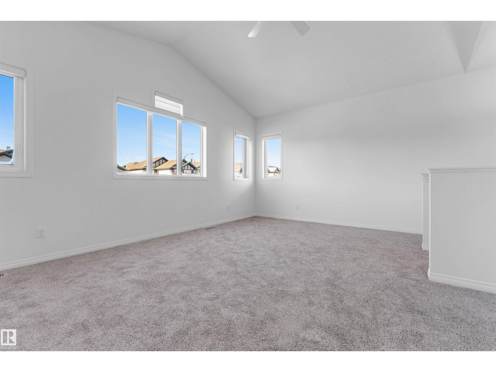 3908 166 Av Nw Property Photo 27