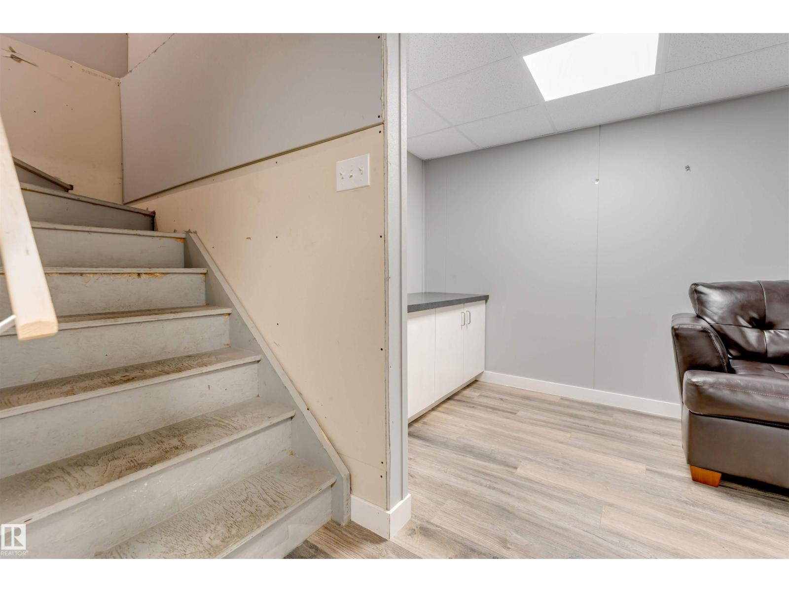 3908 166 Av Nw Property Photo 38