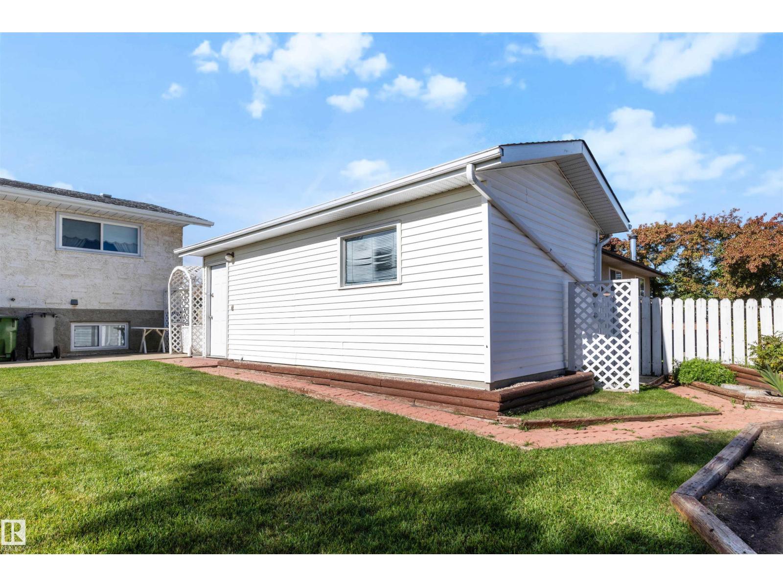 9703 104 St Property Photo 25