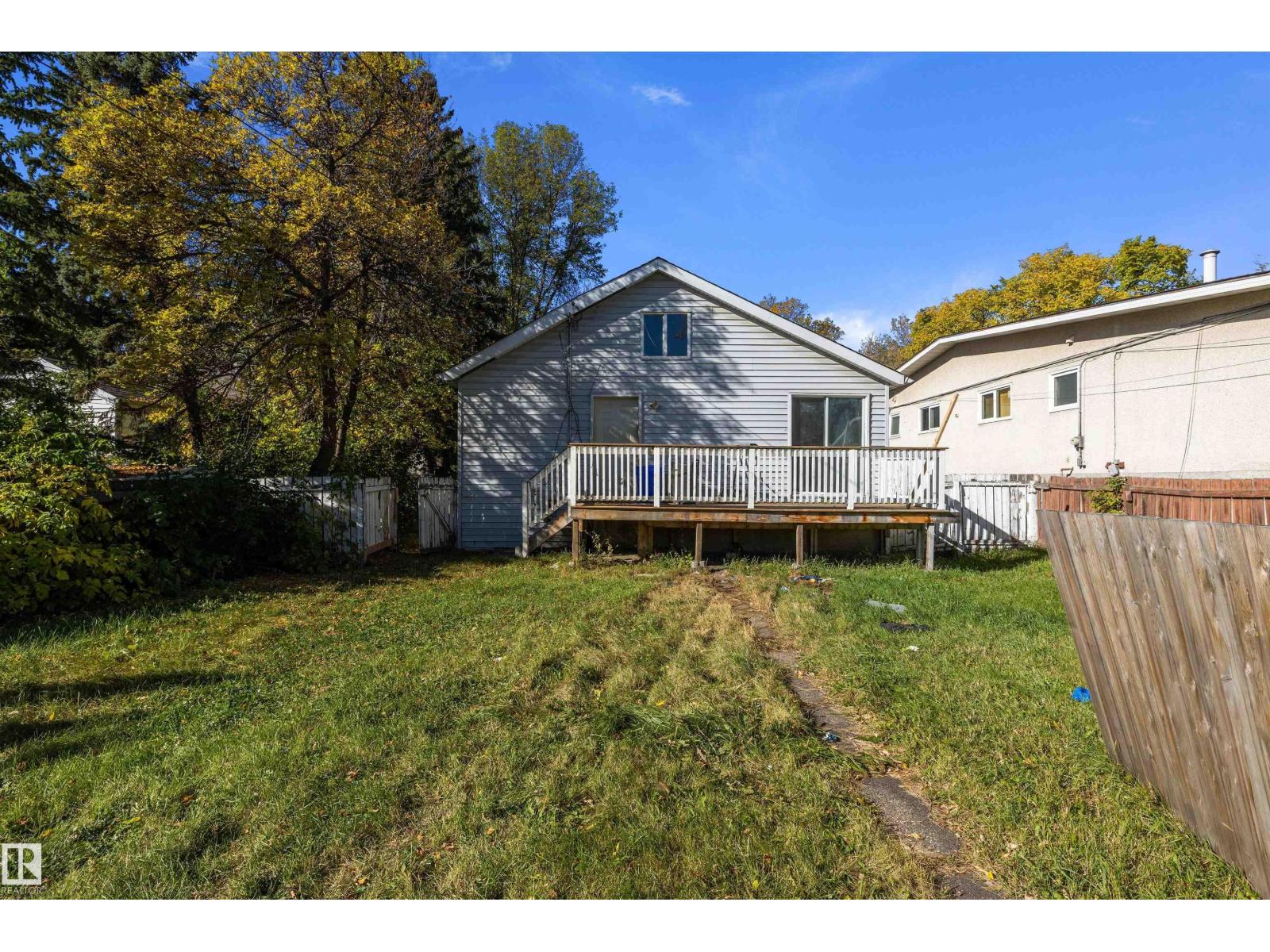 12043 87 St Nw Property Photo 7