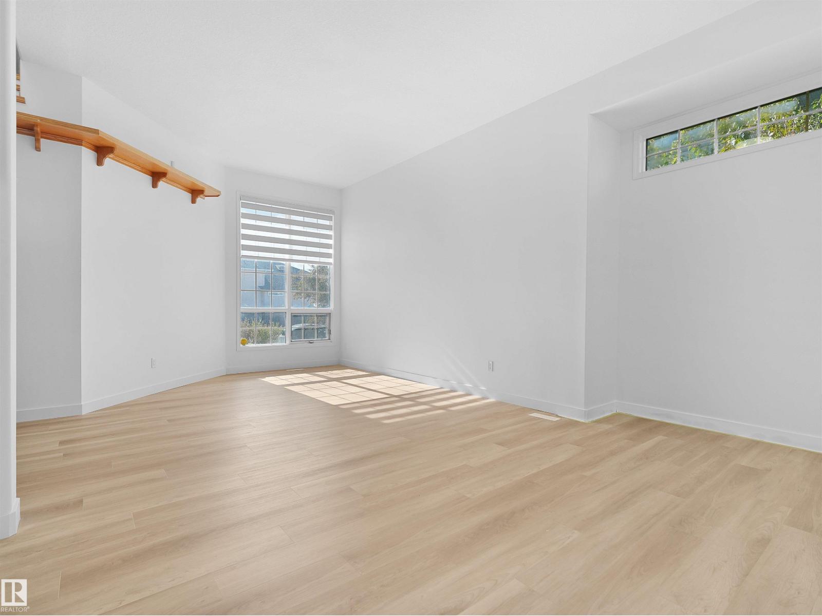 2908 44a Av Nw Property Photo 14
