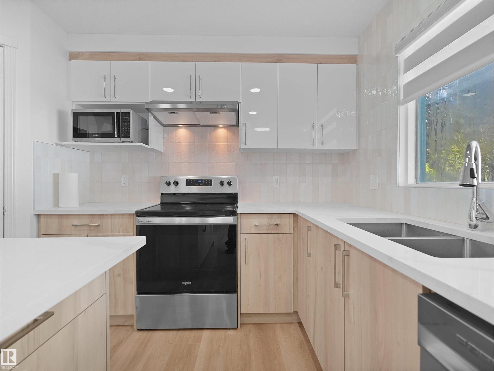 2908 44a Av Nw Property Photo 18