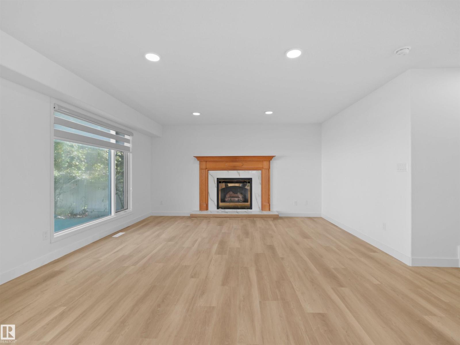 2908 44a Av Nw Property Photo 21
