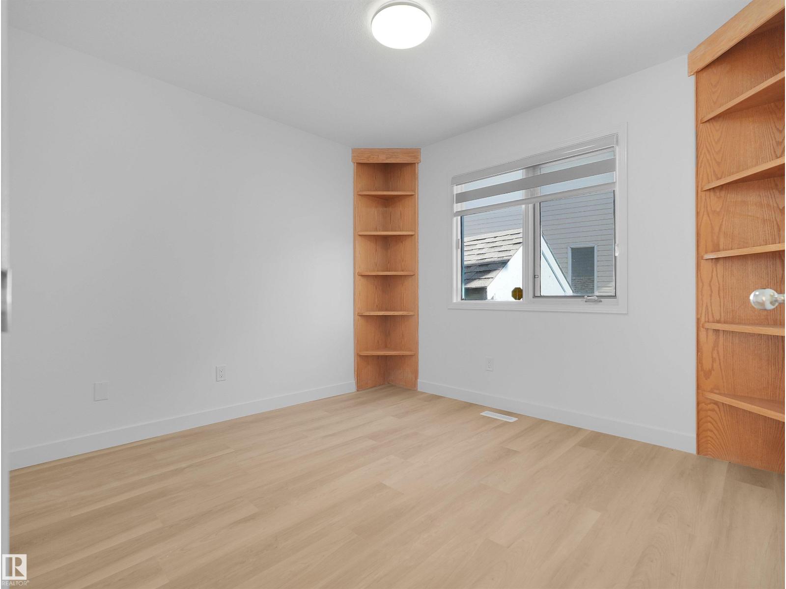 2908 44a Av Nw Property Photo 23