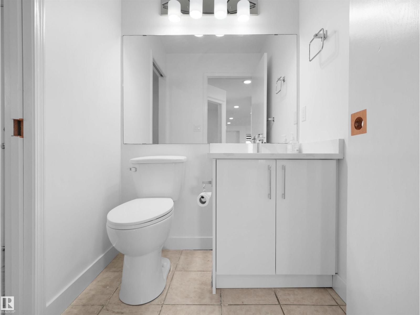 2908 44a Av Nw Property Photo 24
