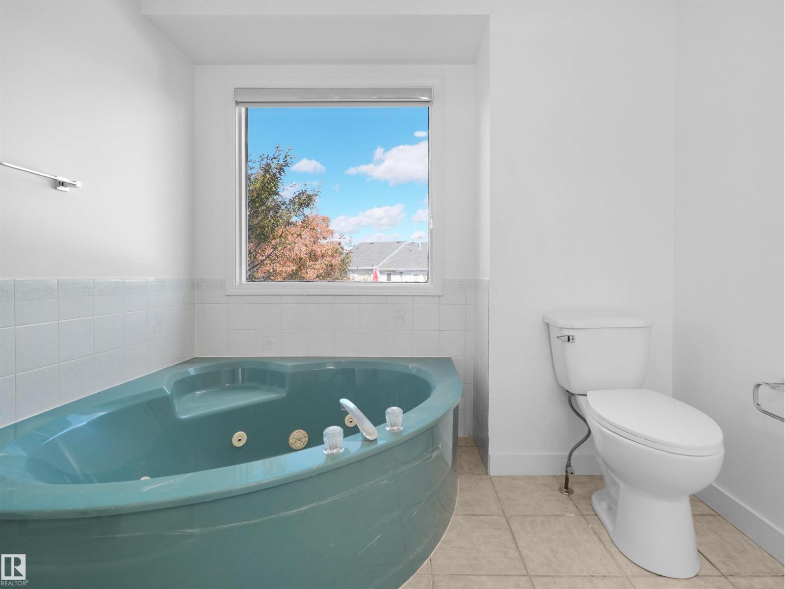 2908 44a Av Nw Property Photo 40