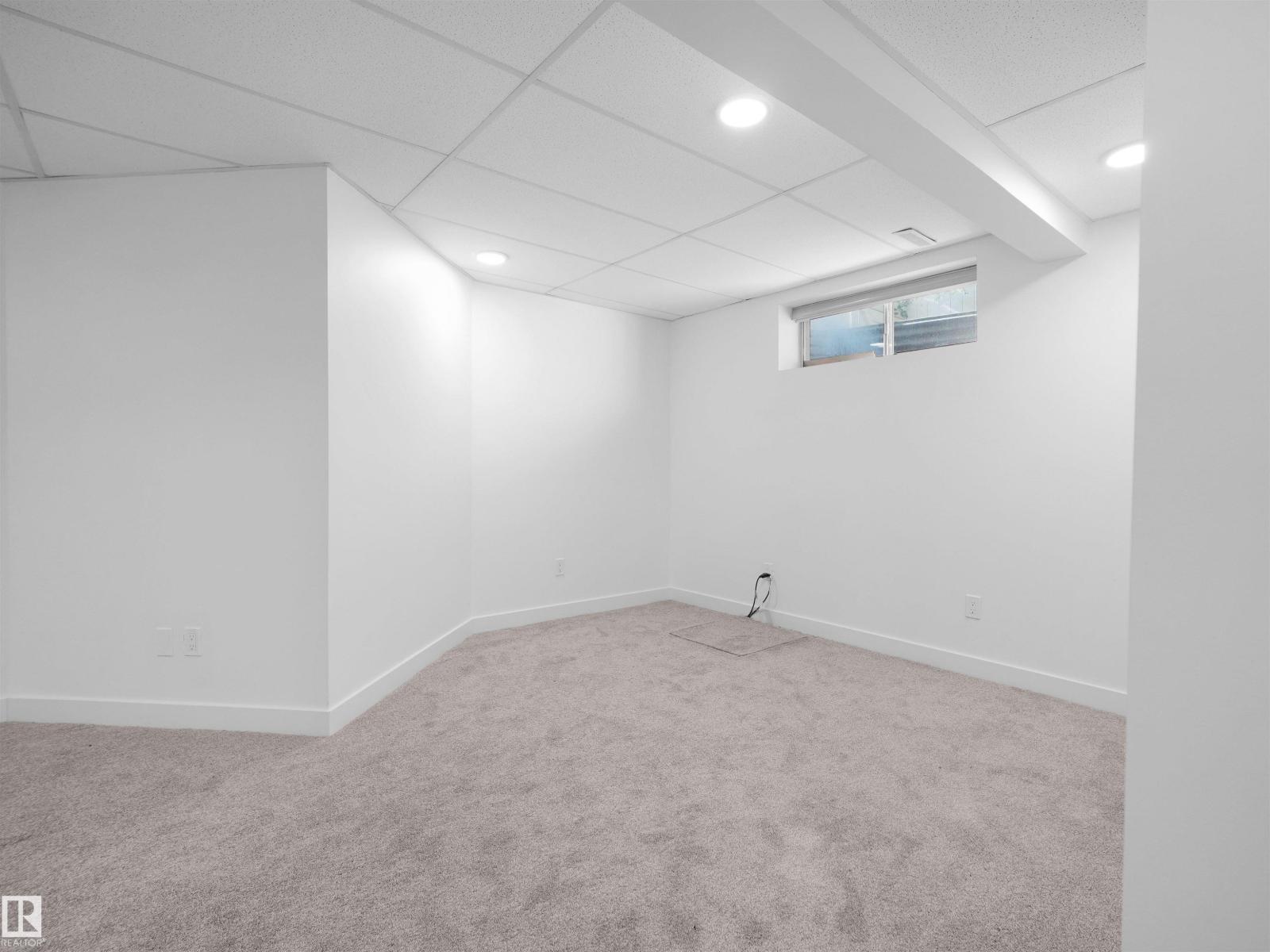 2908 44a Av Nw Property Photo 49