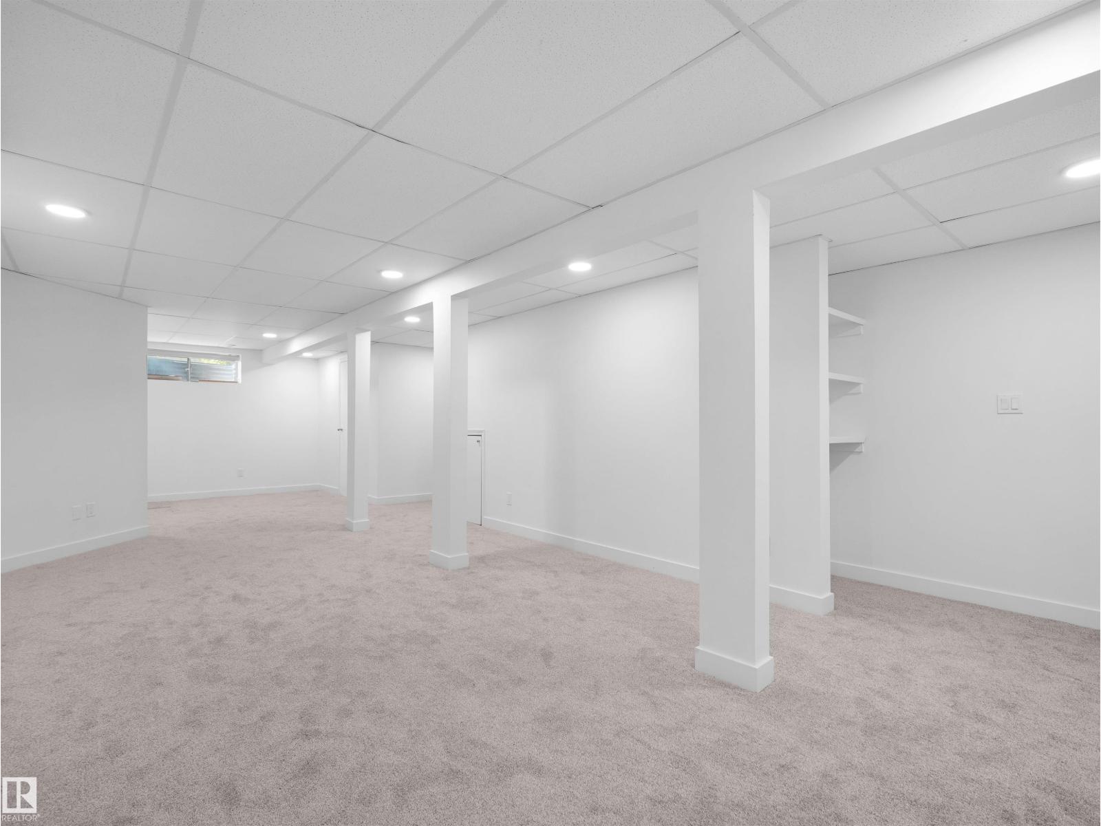 2908 44a Av Nw Property Photo 52