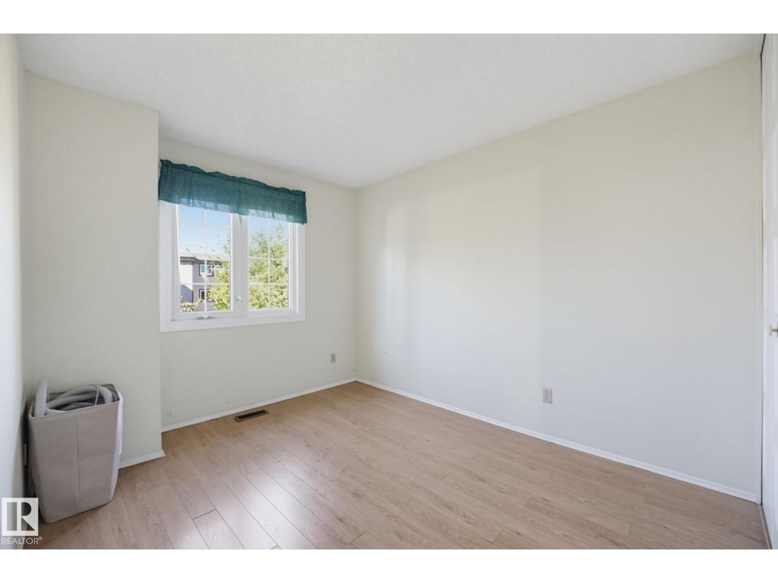 17072 67 Av Nw Property Photo 14