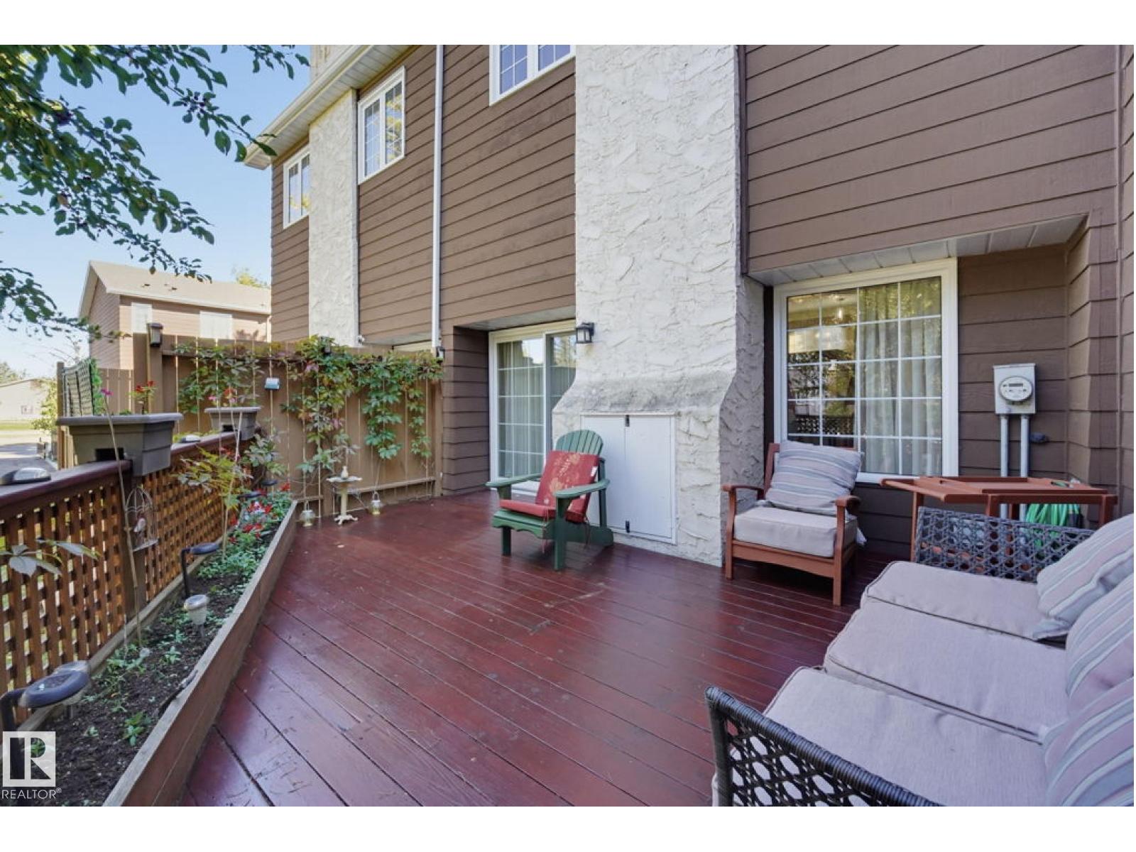 17072 67 Av Nw Property Photo 16