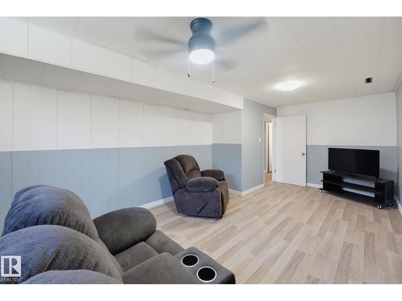 10207 & 10209 120 Av Nw Property Photo 18