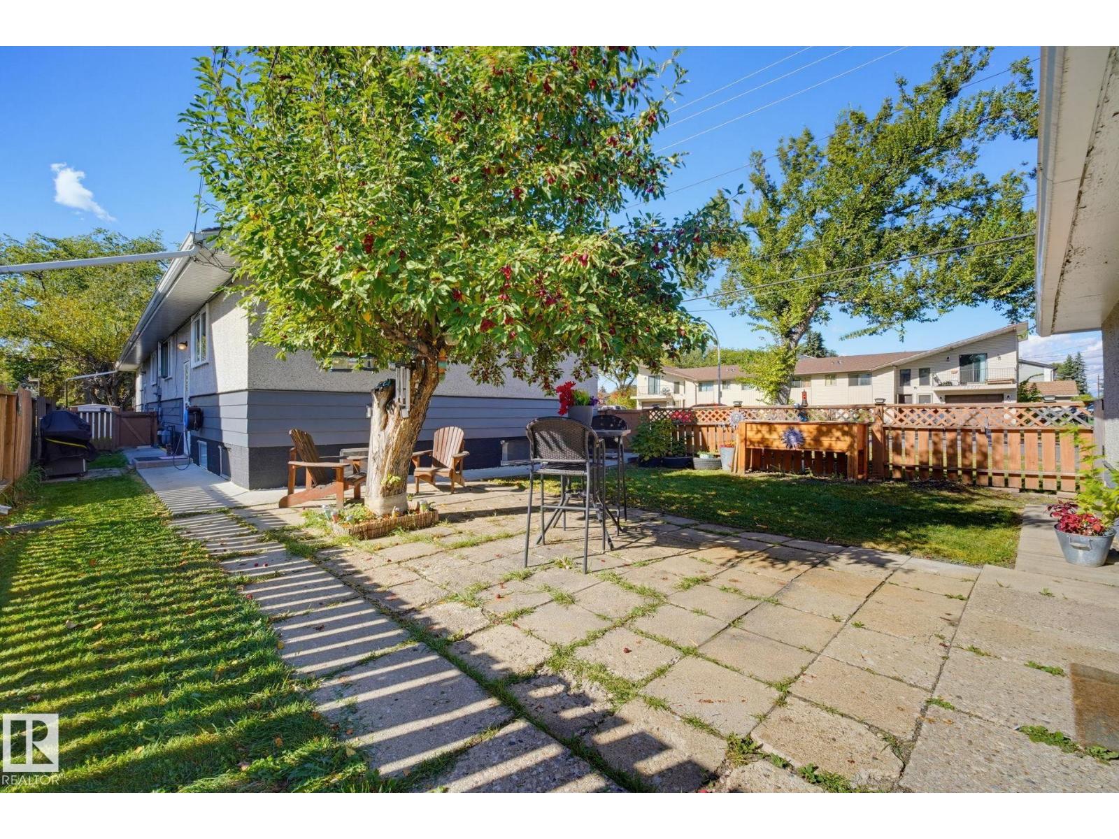 10207 & 10209 120 Av Nw Property Photo 28