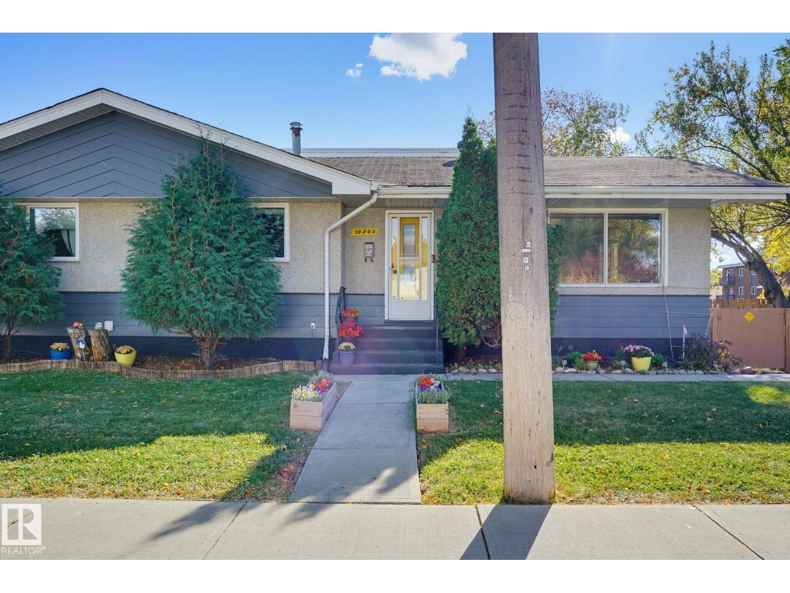 10207 & 10209 120 Av Nw Property Photo 30