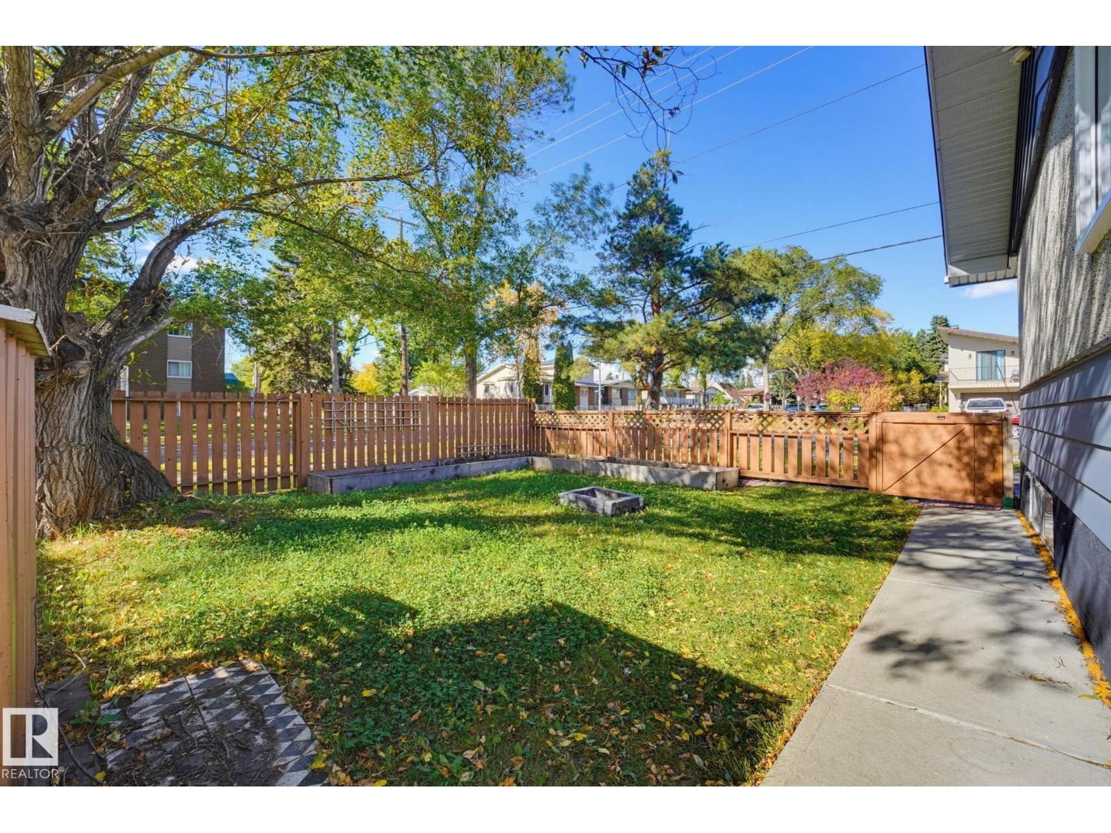 10207 & 10209 120 Av Nw Property Photo 53