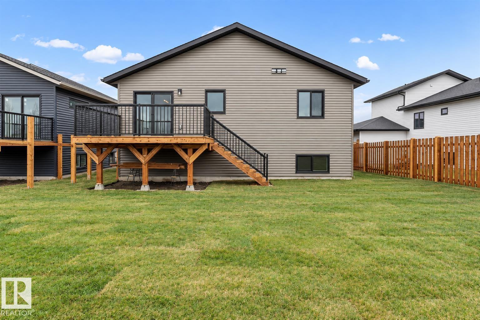 305 Fundy Wy Property Photo 27