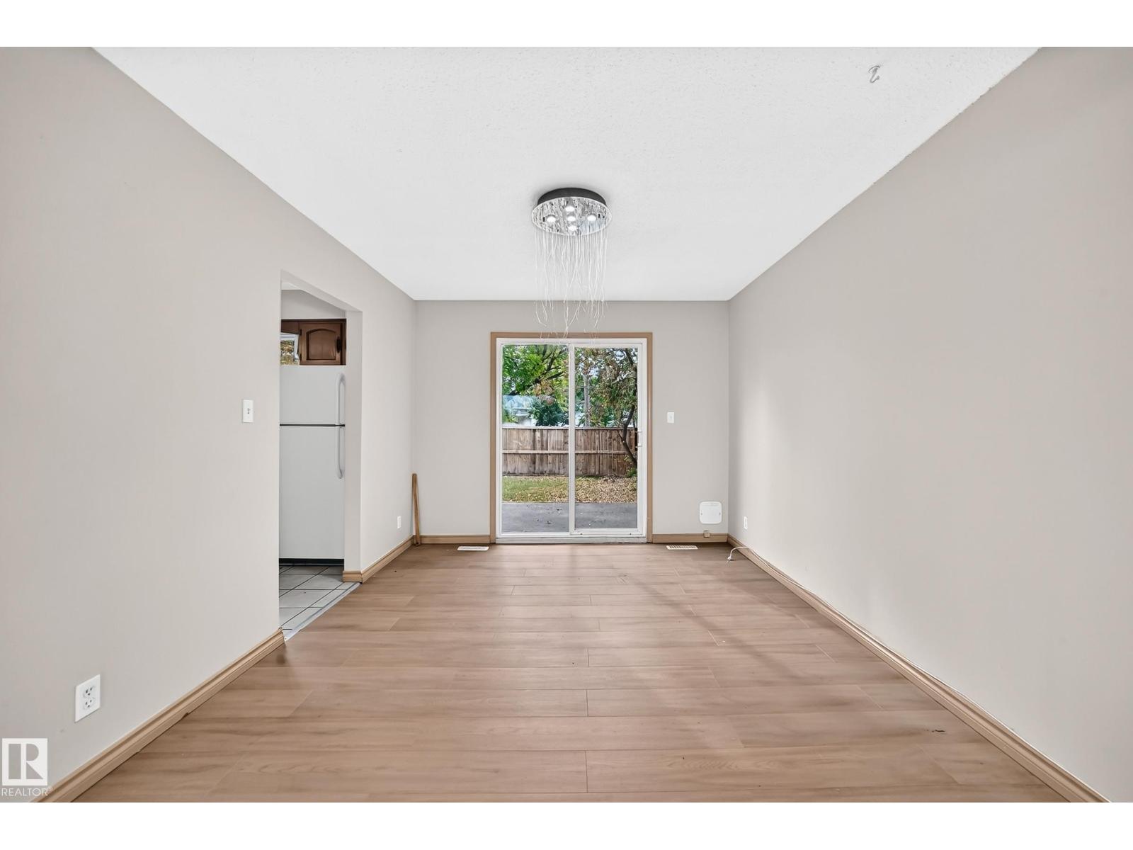 10919 69 Av Nw Property Photo 19