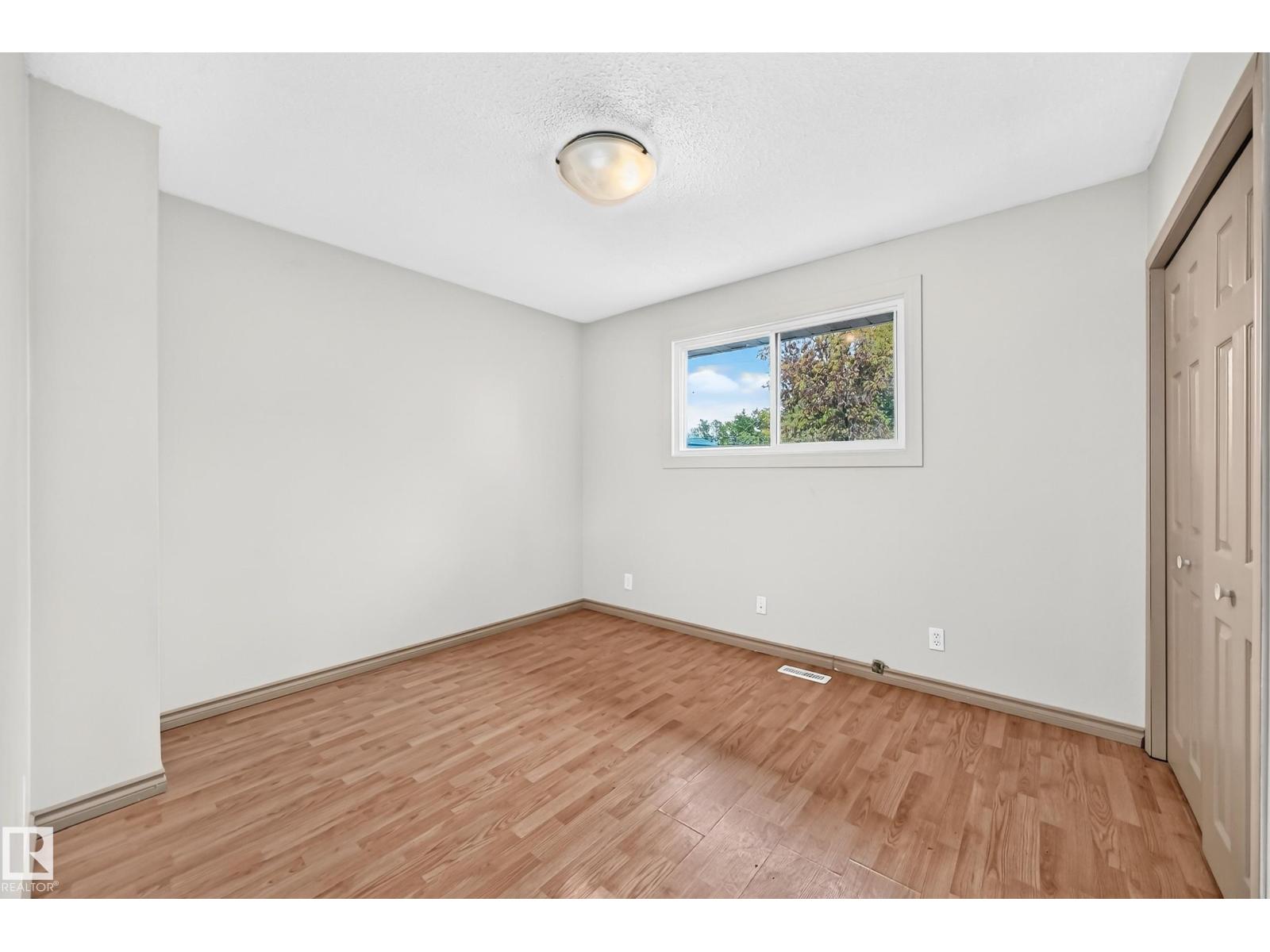 10919 69 Av Nw Property Photo 34