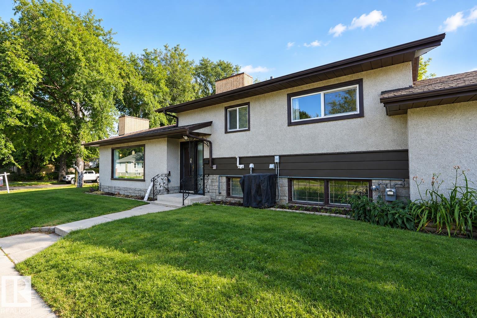 5303 119 AV NW Property Photo 1