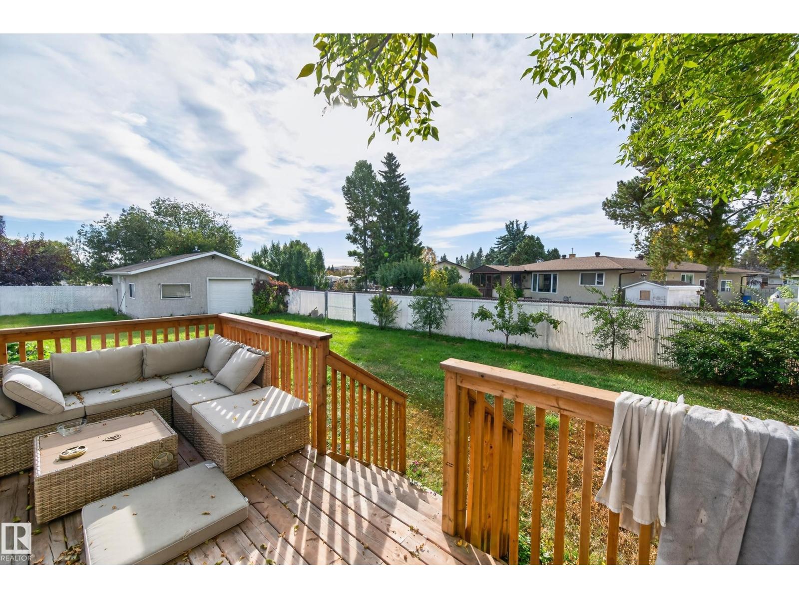 109 Evergreen Cr Property Photo 7