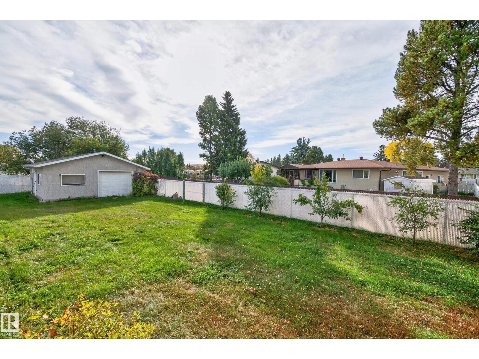 109 Evergreen Cr Property Photo 14