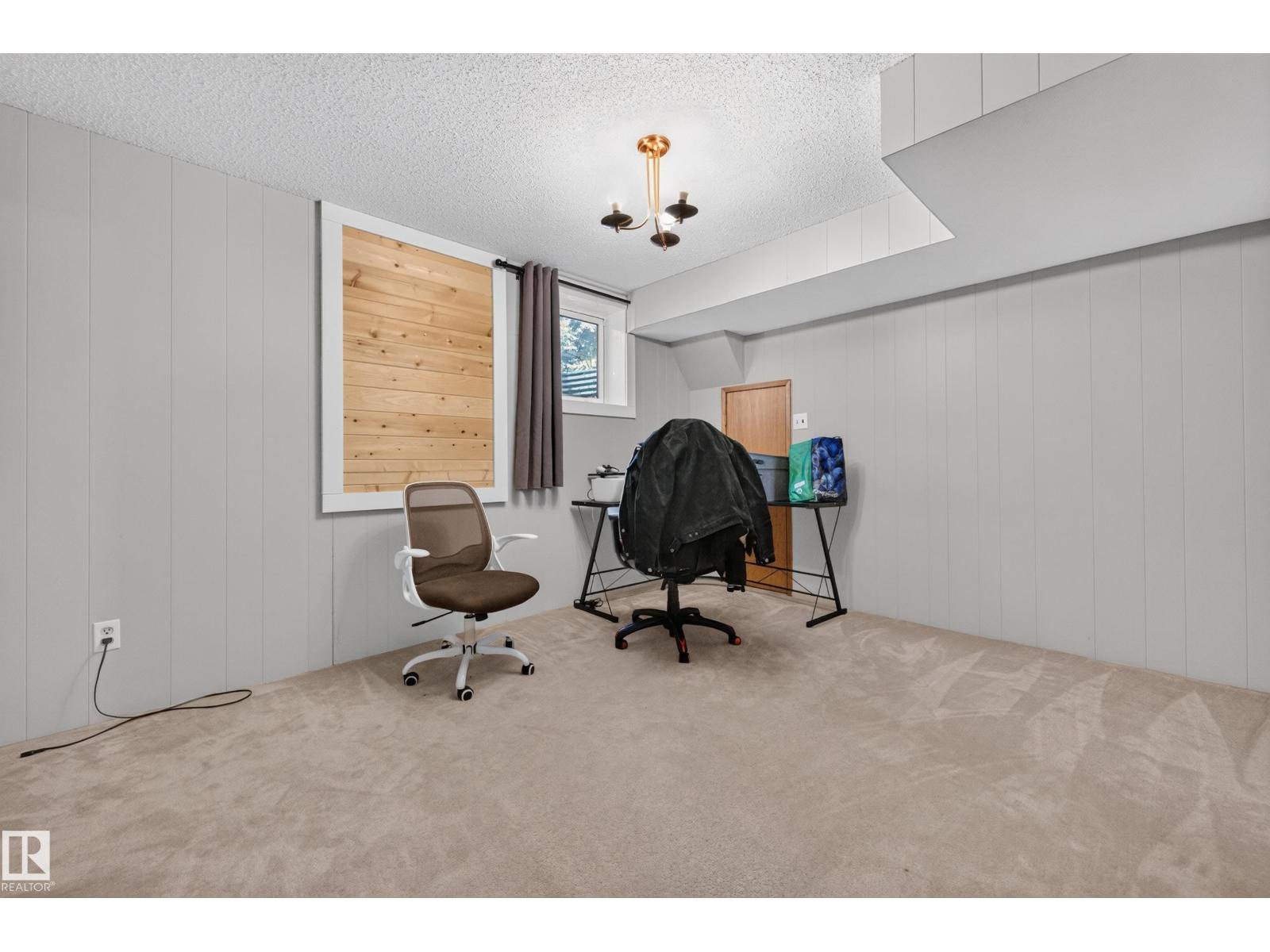 109 Evergreen Cr Property Photo 47