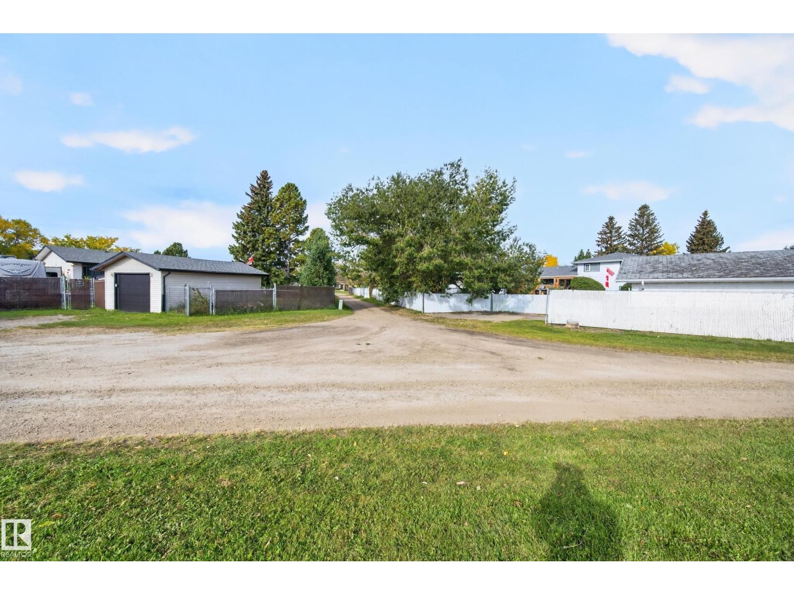 109 Evergreen Cr Property Photo 65