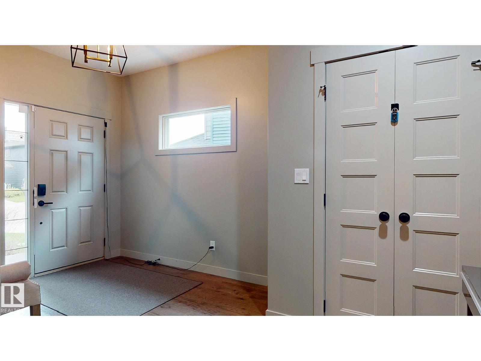 223 Hawks Ridge Bv Nw Property Photo 5