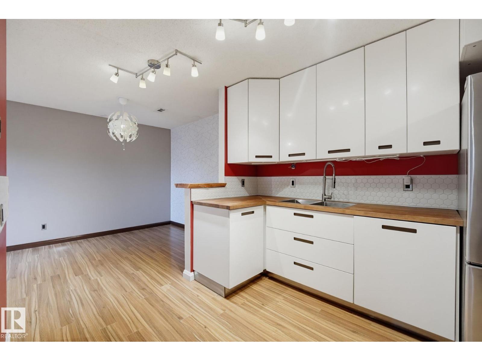 1180 Saddleback Rd Nw Property Photo 5