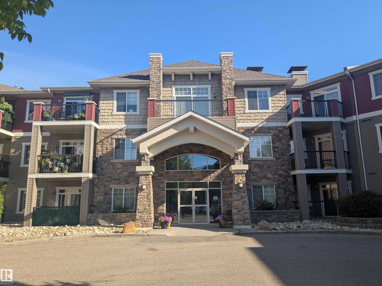 #118 2503 HANNA CR NW Property Photo 1