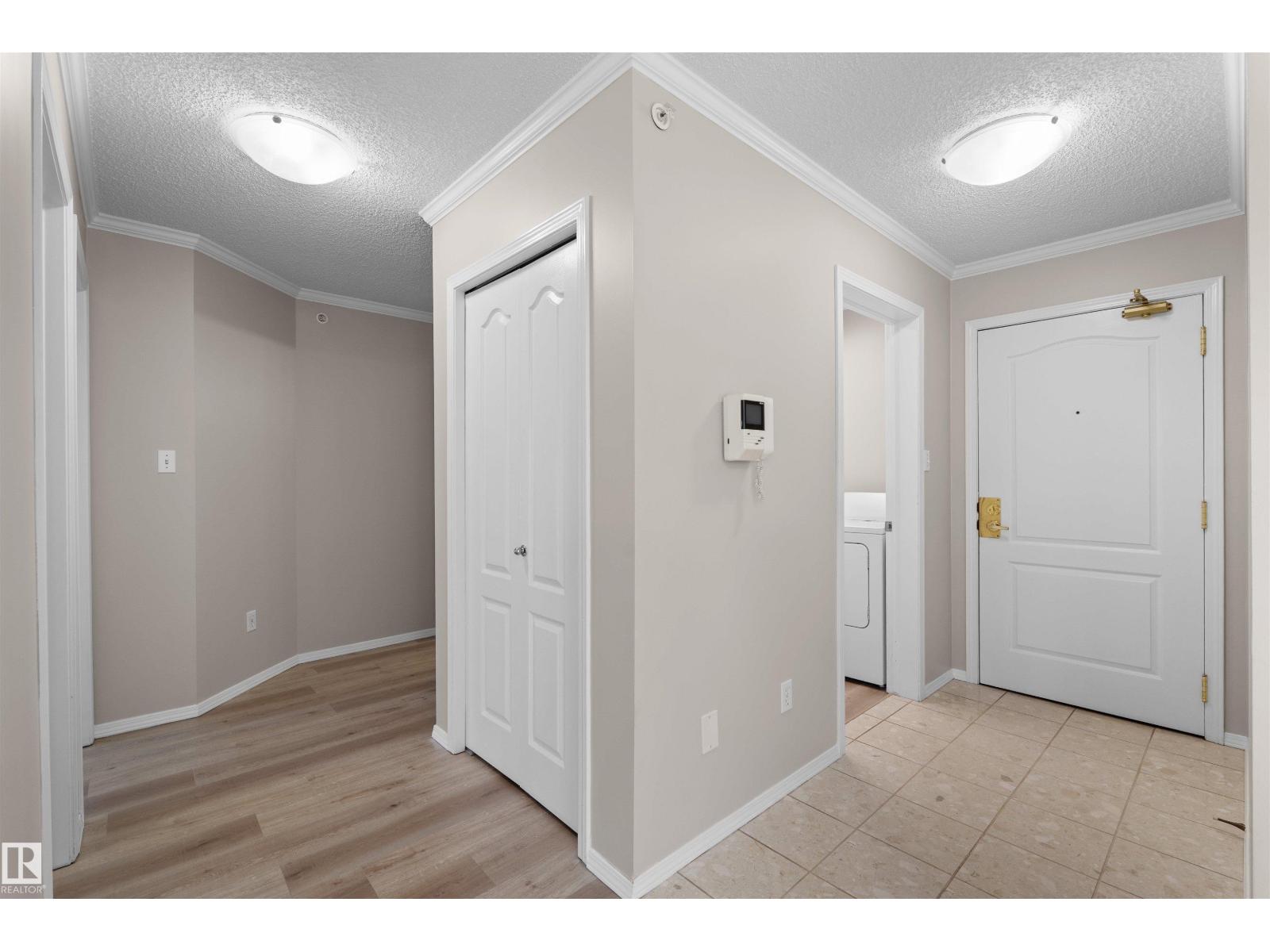 #408 10610 76 St Nw Property Photo 3