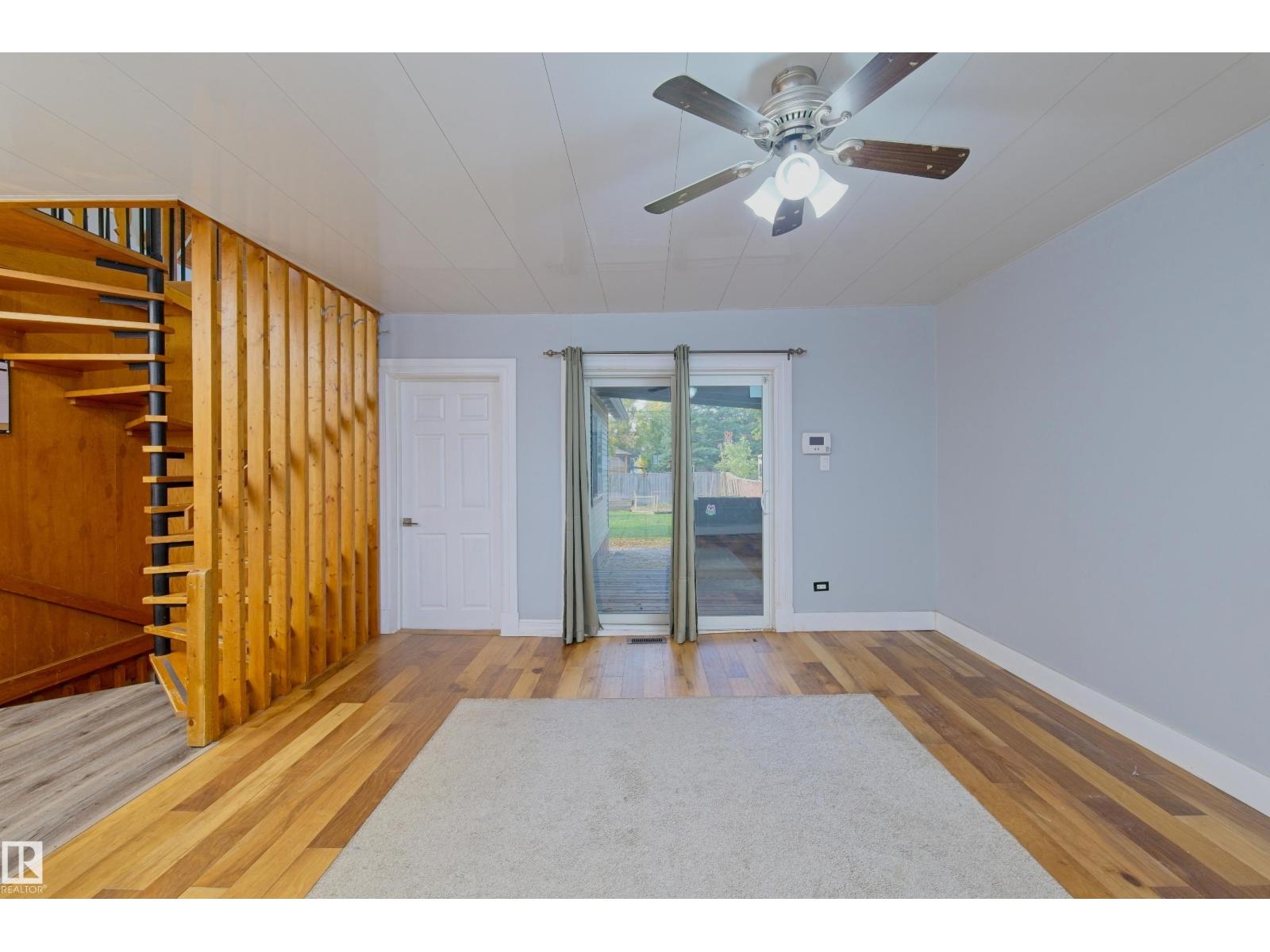 4947 49 Avenue Property Photo 15