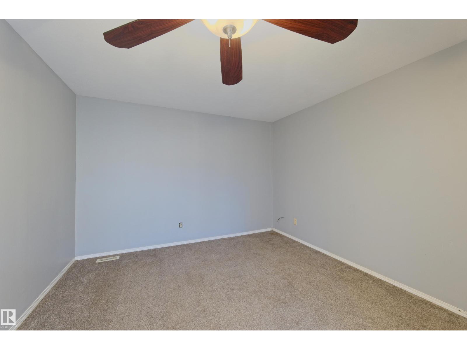 4947 49 Avenue Property Photo 23