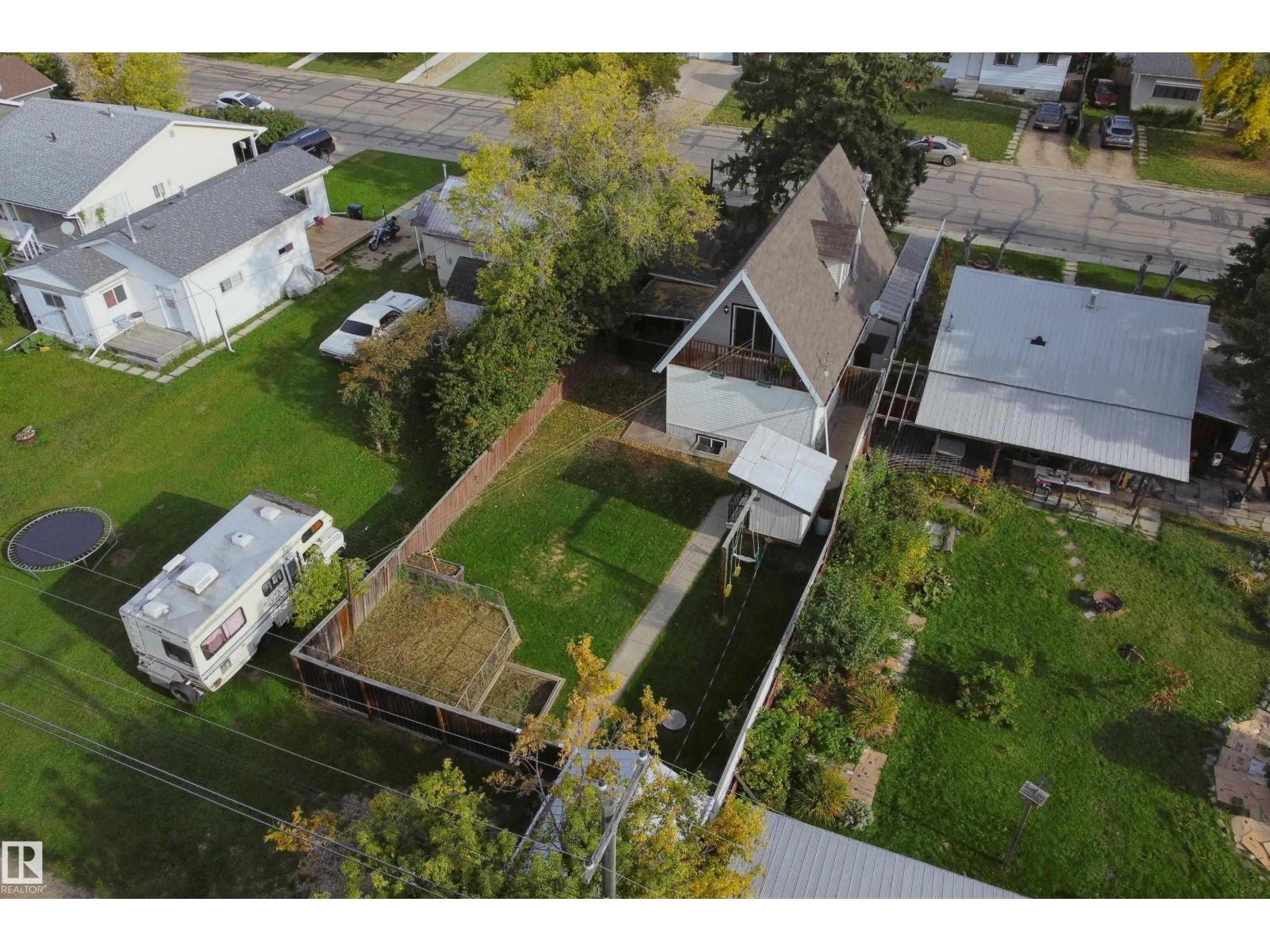 4947 49 Avenue Property Photo 51