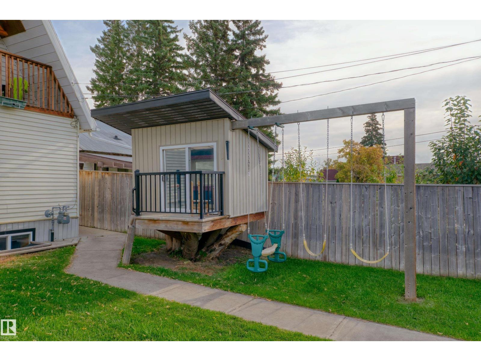 4947 49 Avenue Property Photo 55