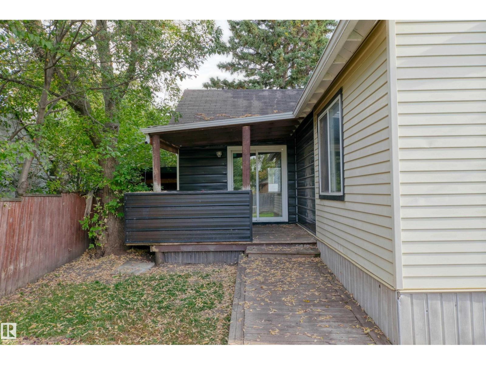 4947 49 Avenue Property Photo 58