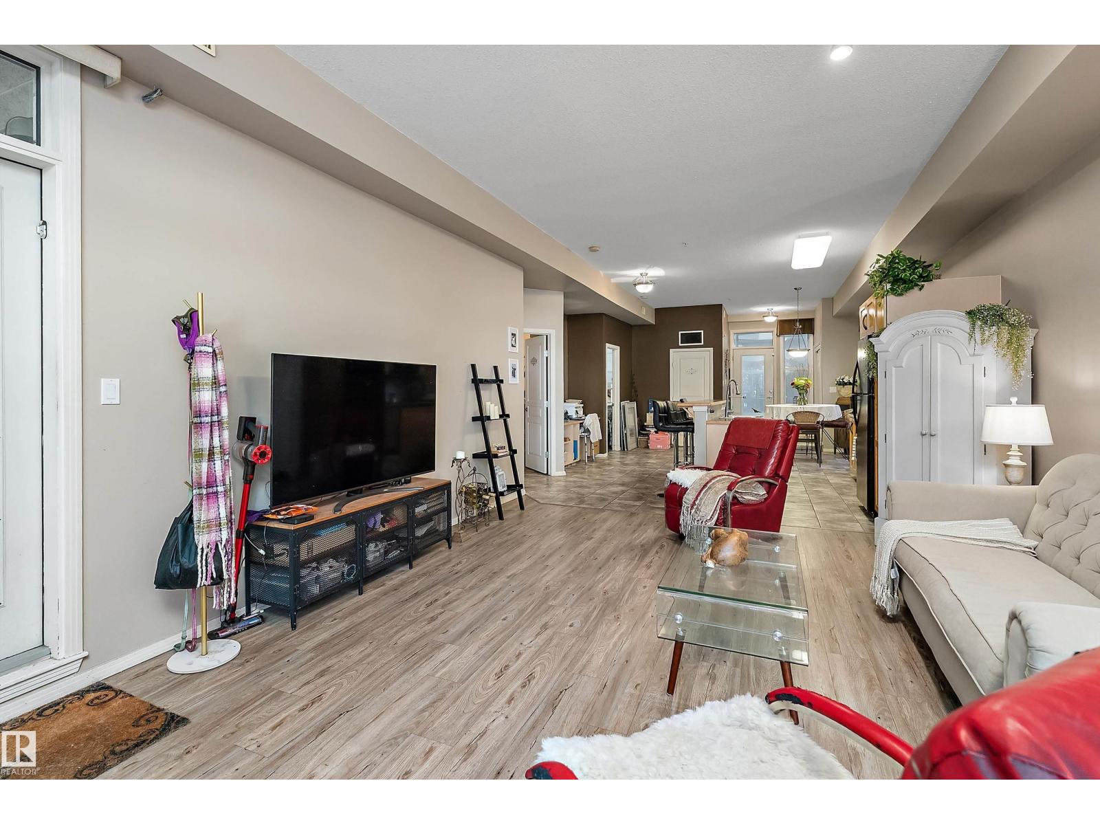 #120 10407 122 St Nw Property Photo 17