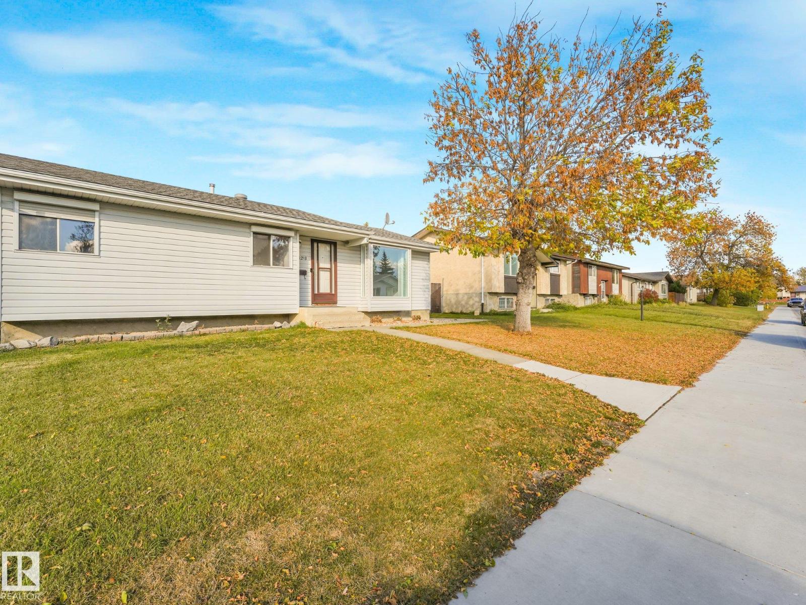 10218 167a Av Nw Property Photo 2