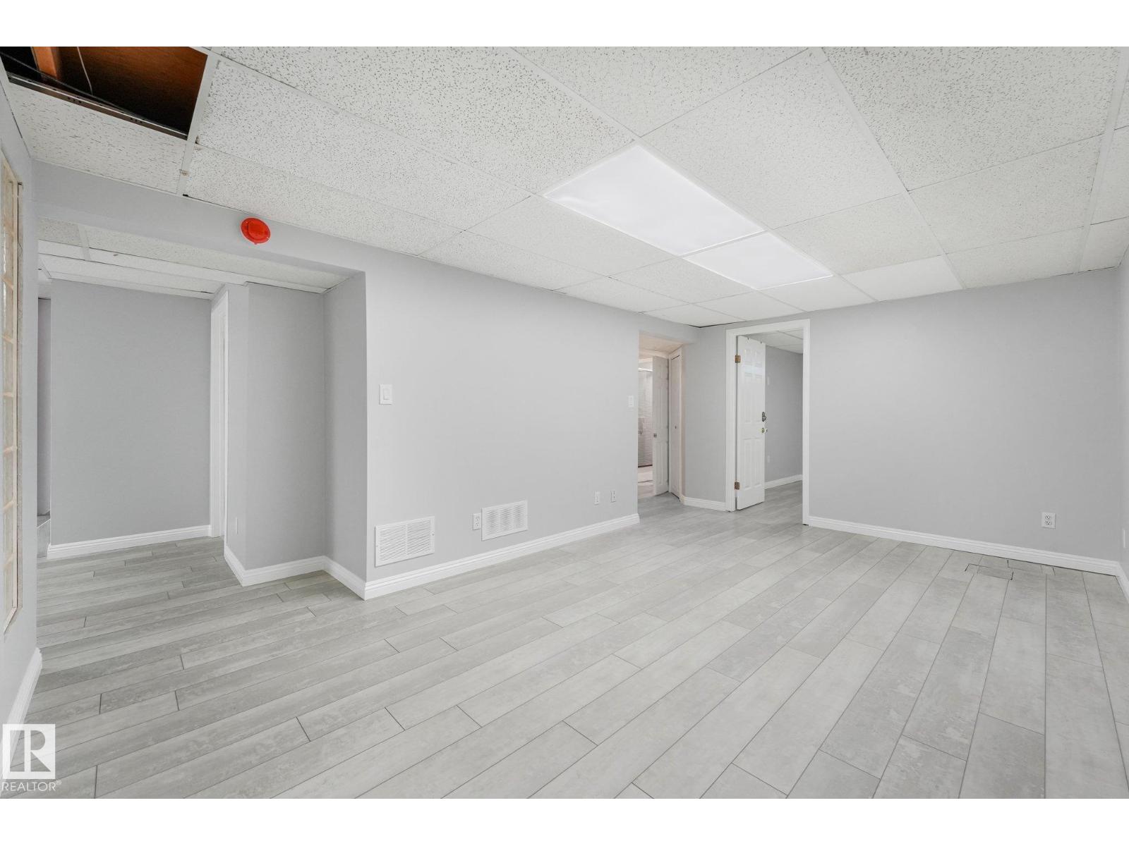 10218 167a Av Nw Property Photo 35